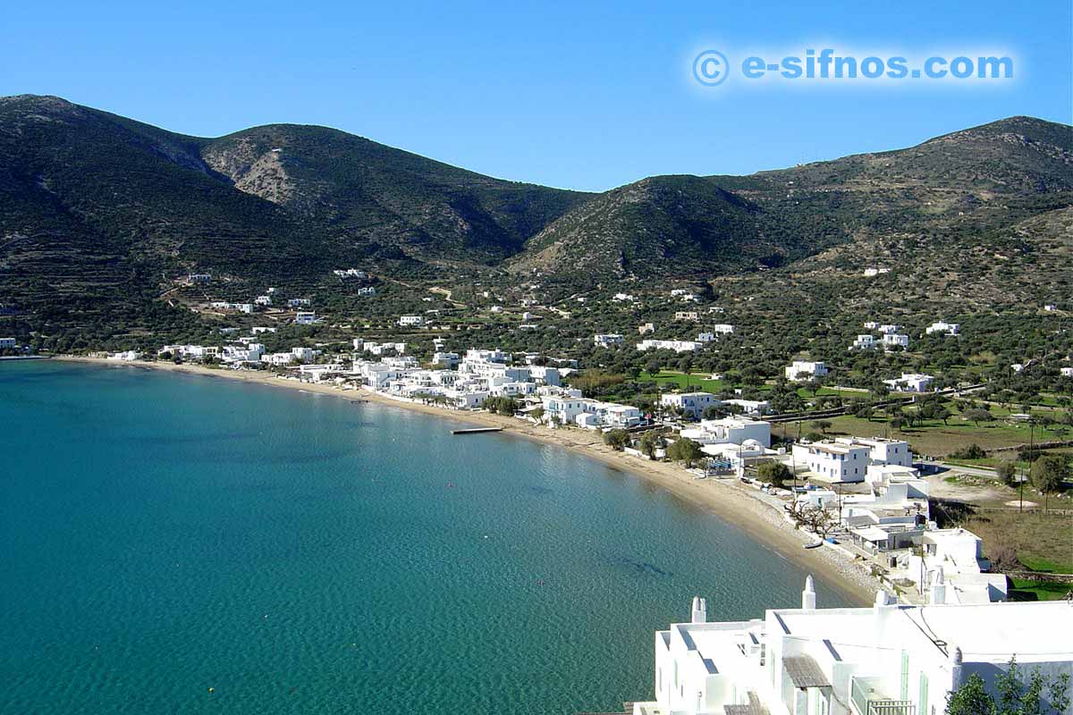 La plage de Platis Gialos à Sifnos
