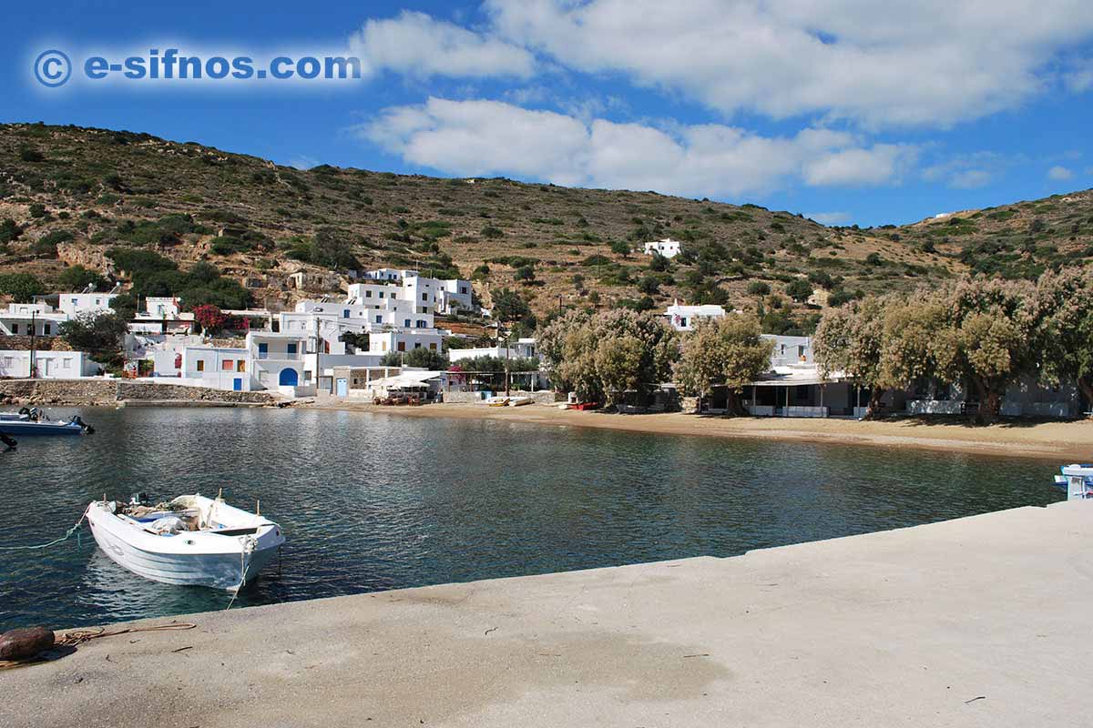 La plage nord de Vathi, à Sifnos