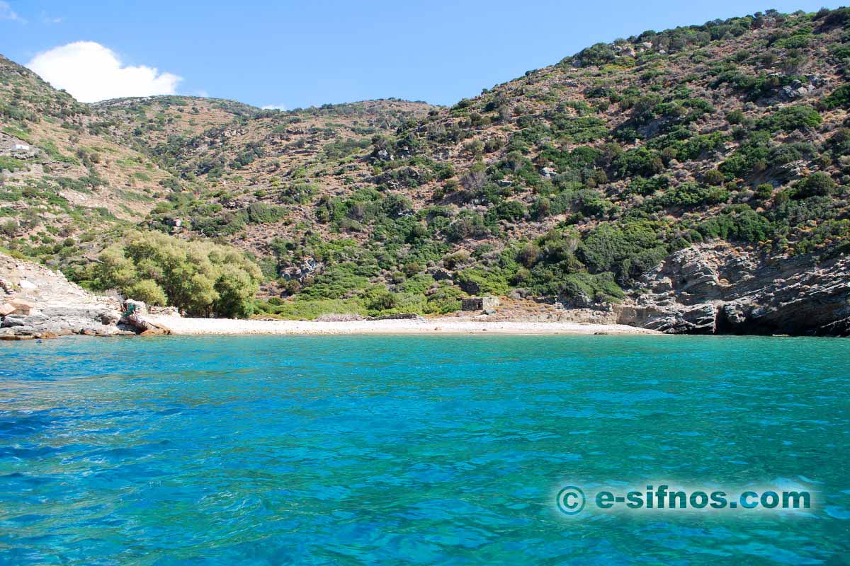 Le petit golfe de Vlihada