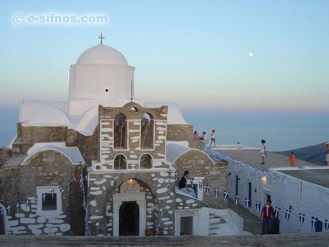 Le monastère du Prophète Elias, sur la montagne plus haute de Sifnos