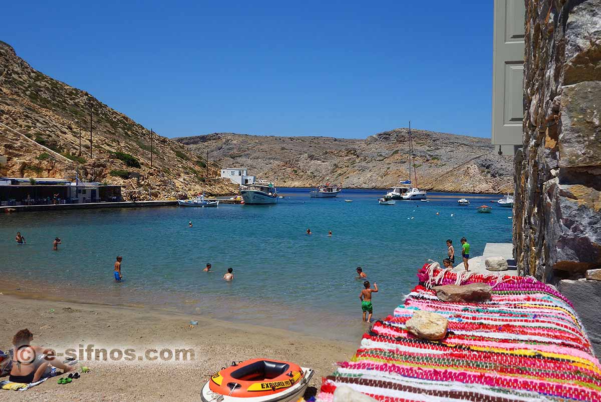 La plage de Cheronissos