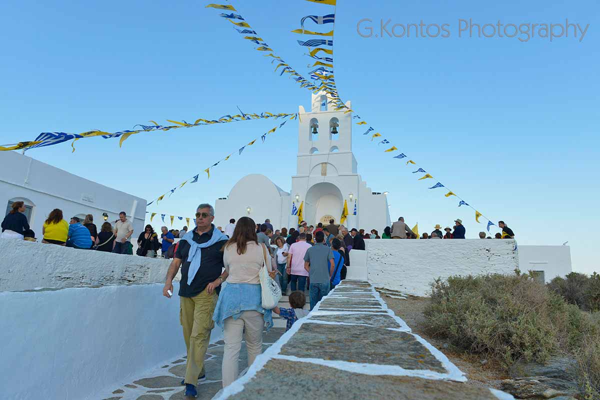 L'église de Chrysopigi décorée le jour de l'Ascension